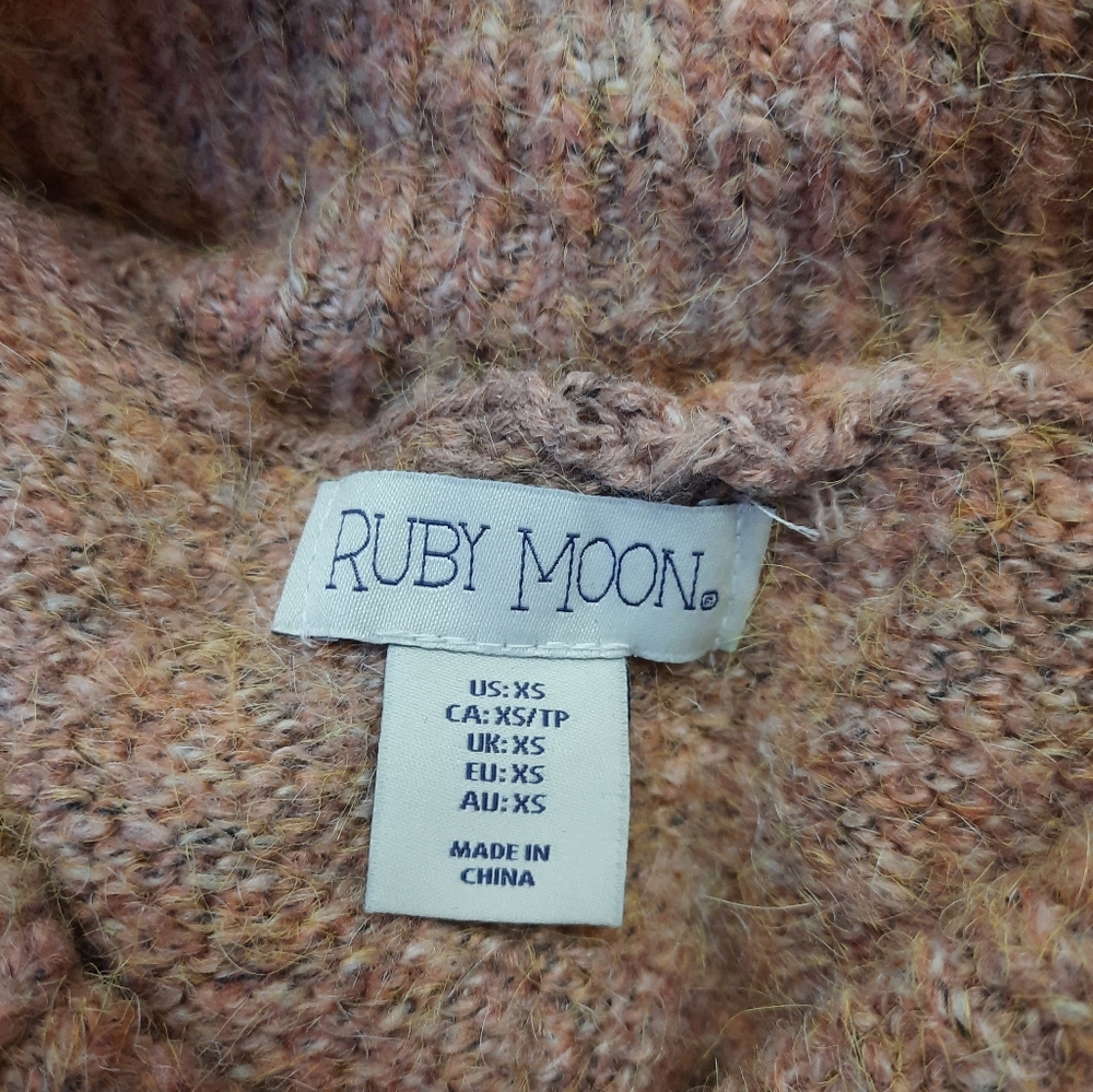 Ruby Moon Sweater - Picture 3 of 3